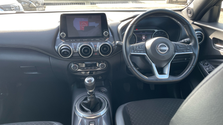 Nissan Juke 1.0 DiG-T 114 N-Connecta 5dr Petrol Hatchback